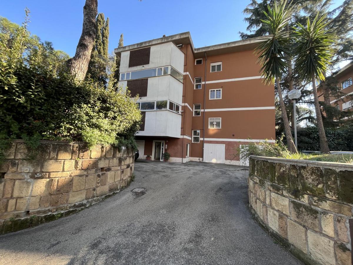 Апартаменти Monolocale A Mostacciano Рим Екстер'єр фото